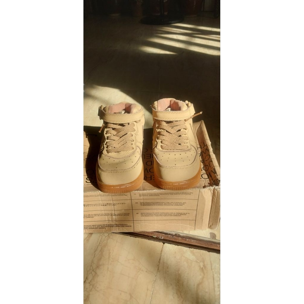 Sepatu Boot Eks Anak Nike