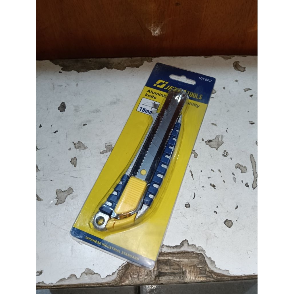 

Knife Cutter 18mm Utility Aluminium Case Jetjo 101002 - Pisau Cutter