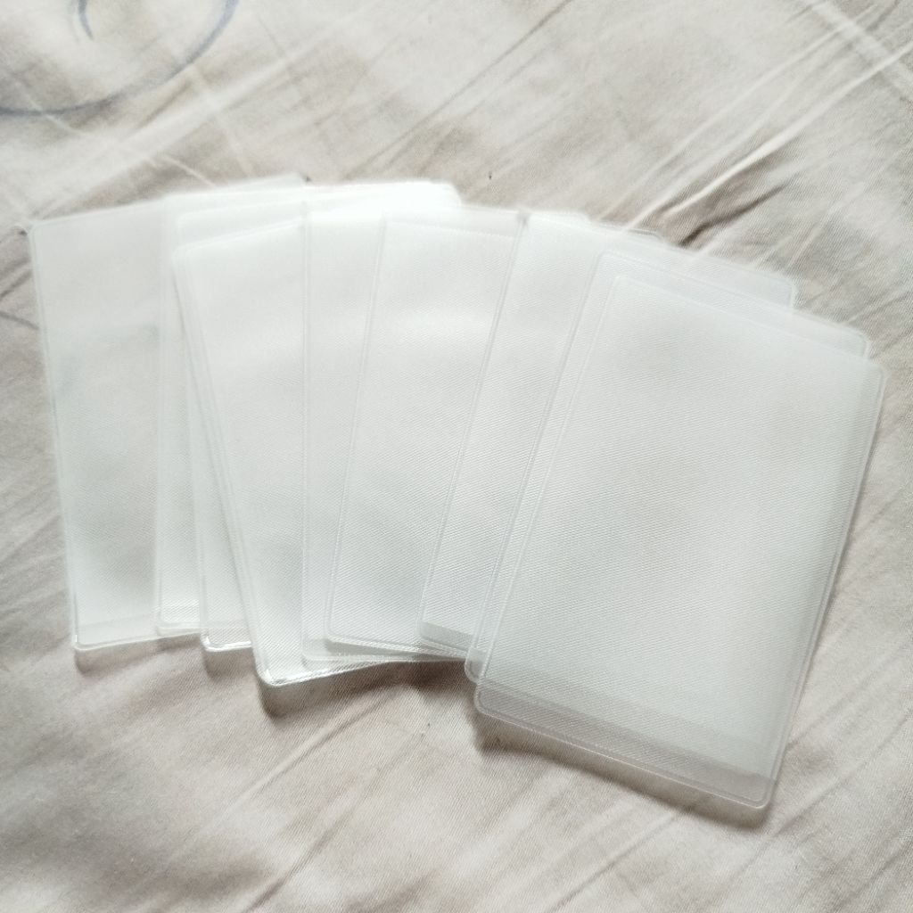 

Plastik ATM ID Card Pelindung Kartu ATM E-TOLL Plastik Sampul Cover Buram