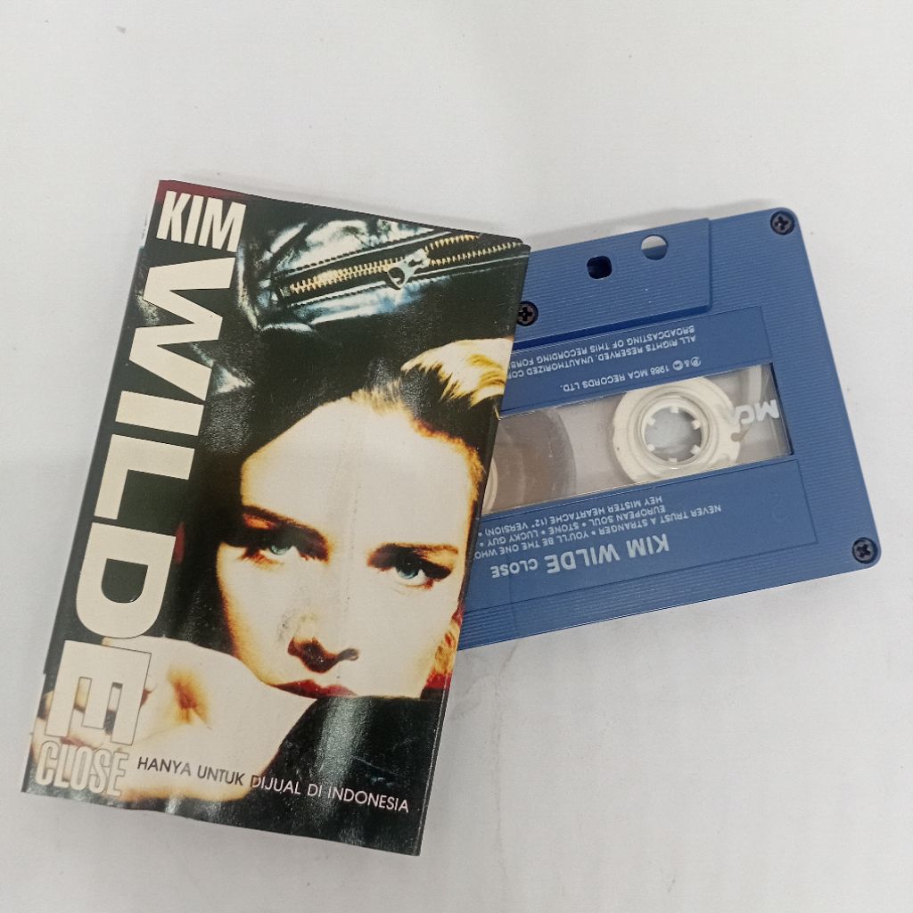 Kaset Pita Kim Wilde Close