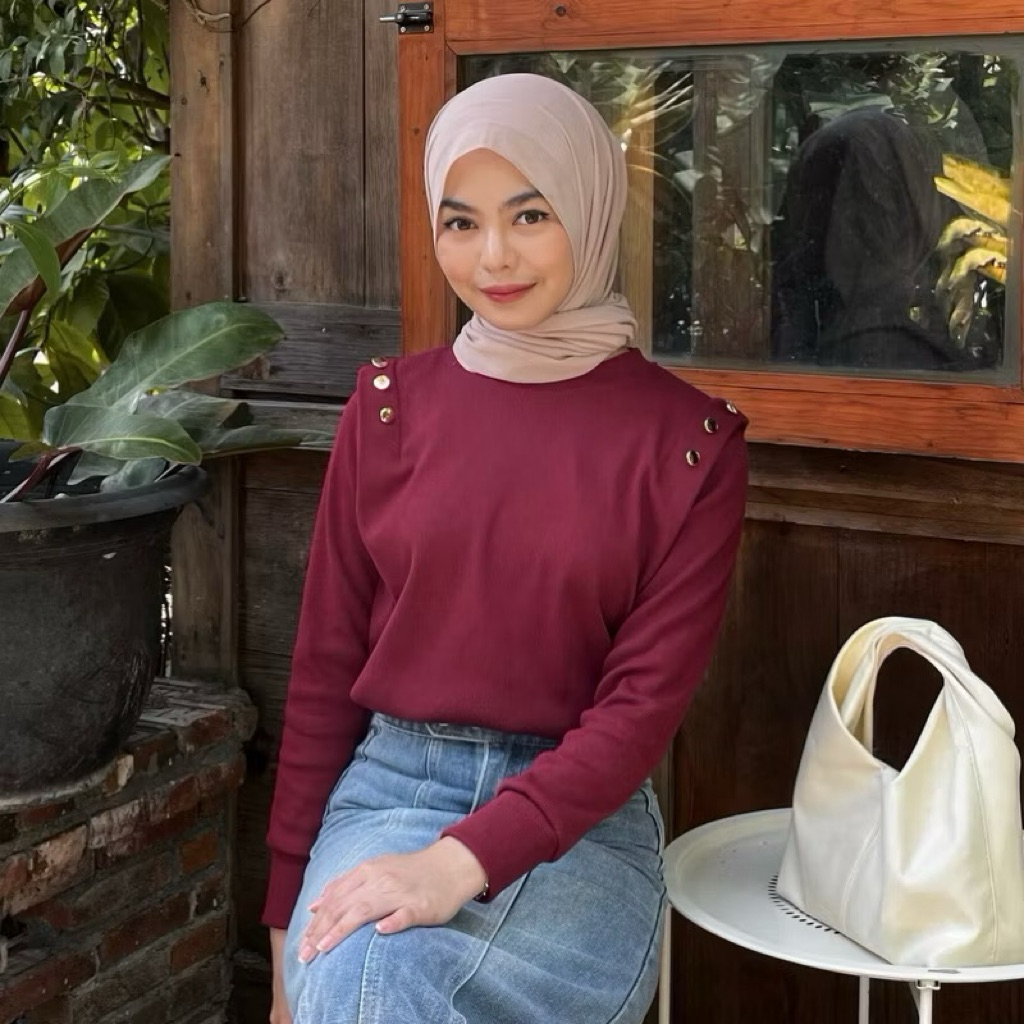 Sidney Top/ Atasan Rajut Rib Knit Kancing Bahu