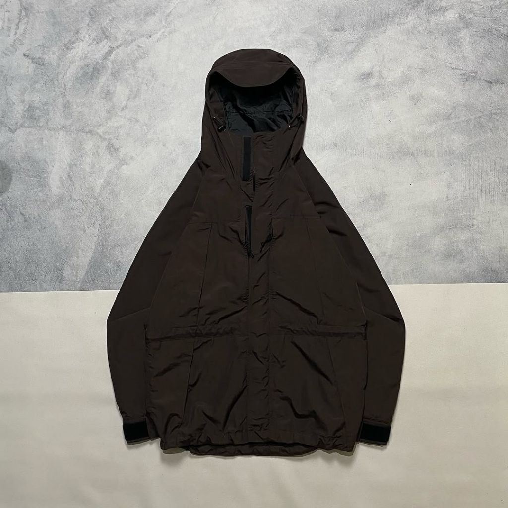 MK KLEIN OUTDOOR GORPCORE STYLE