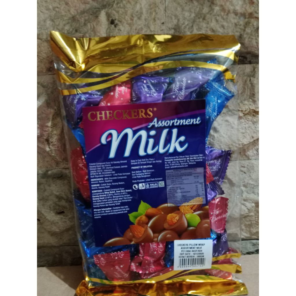 

CHECKERS BULK PACK ASSORTMENT MILK 200 gram