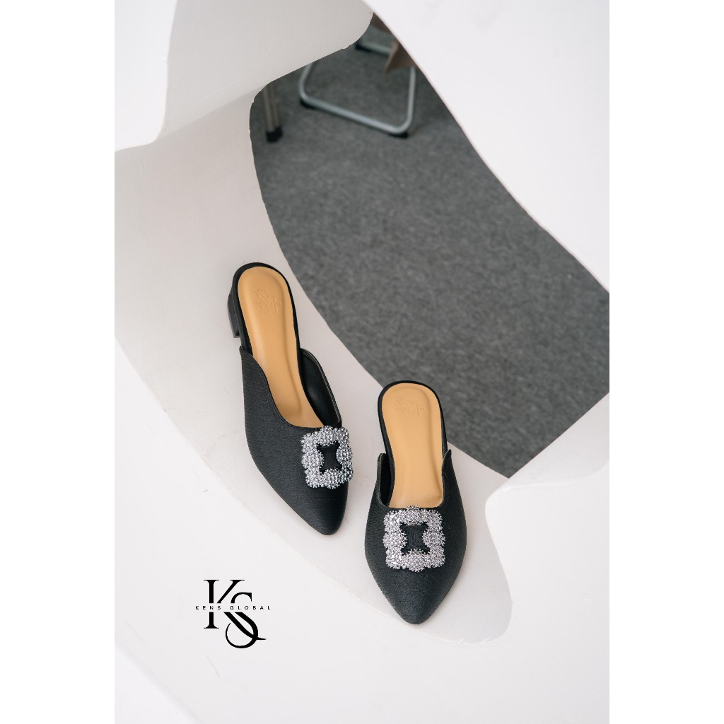 KENS GLOBAL - ZARA Black Slip-On Sepatu Wanita High Heels Bahan Satin Banana Premium Wanita Hak 3CM