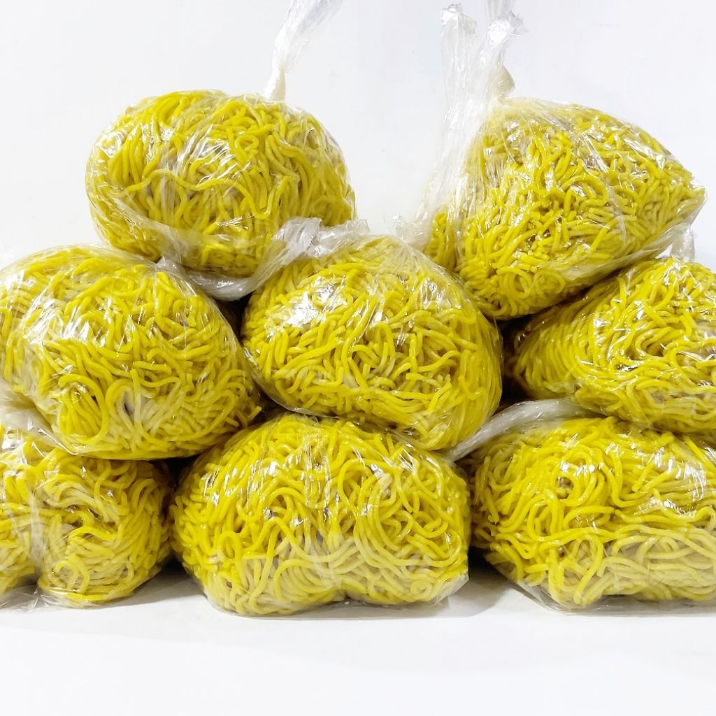 

MIE KUNING BASAH 500 GRAM / 1 KG