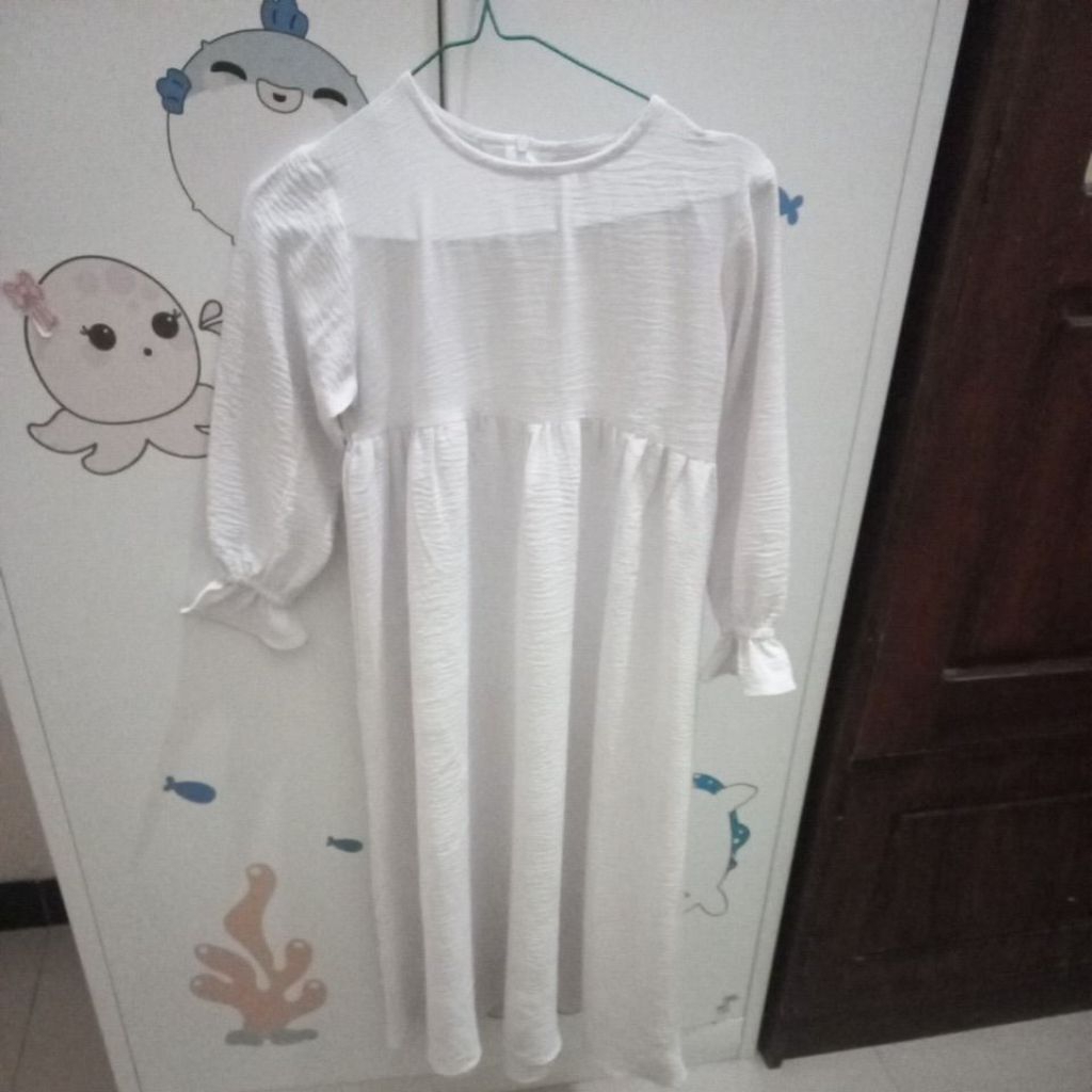 PRELOVED GAMIS PUTIH ANAK