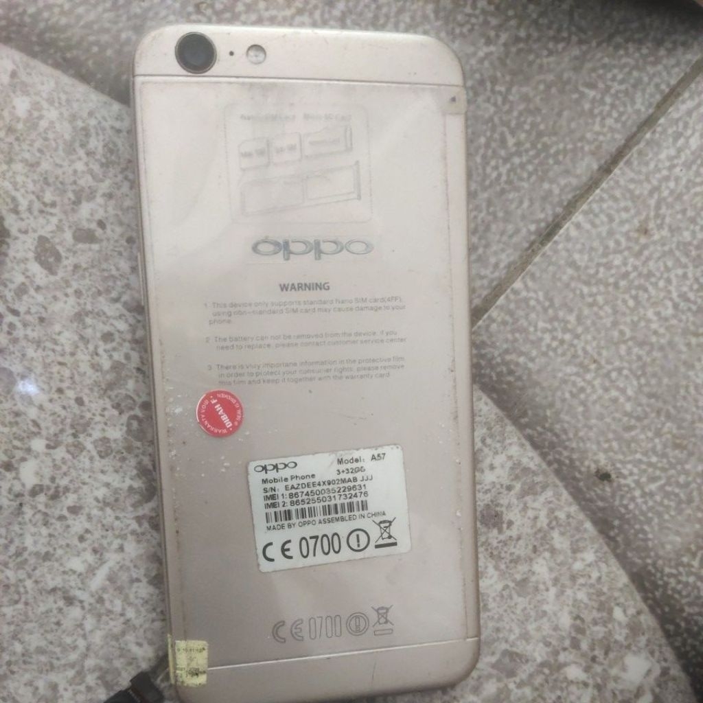 Oppo a57 minus lcd mesin oke
