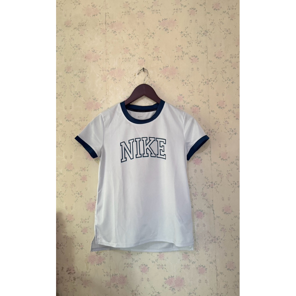 Preloved Kaos Nike Running Women Original