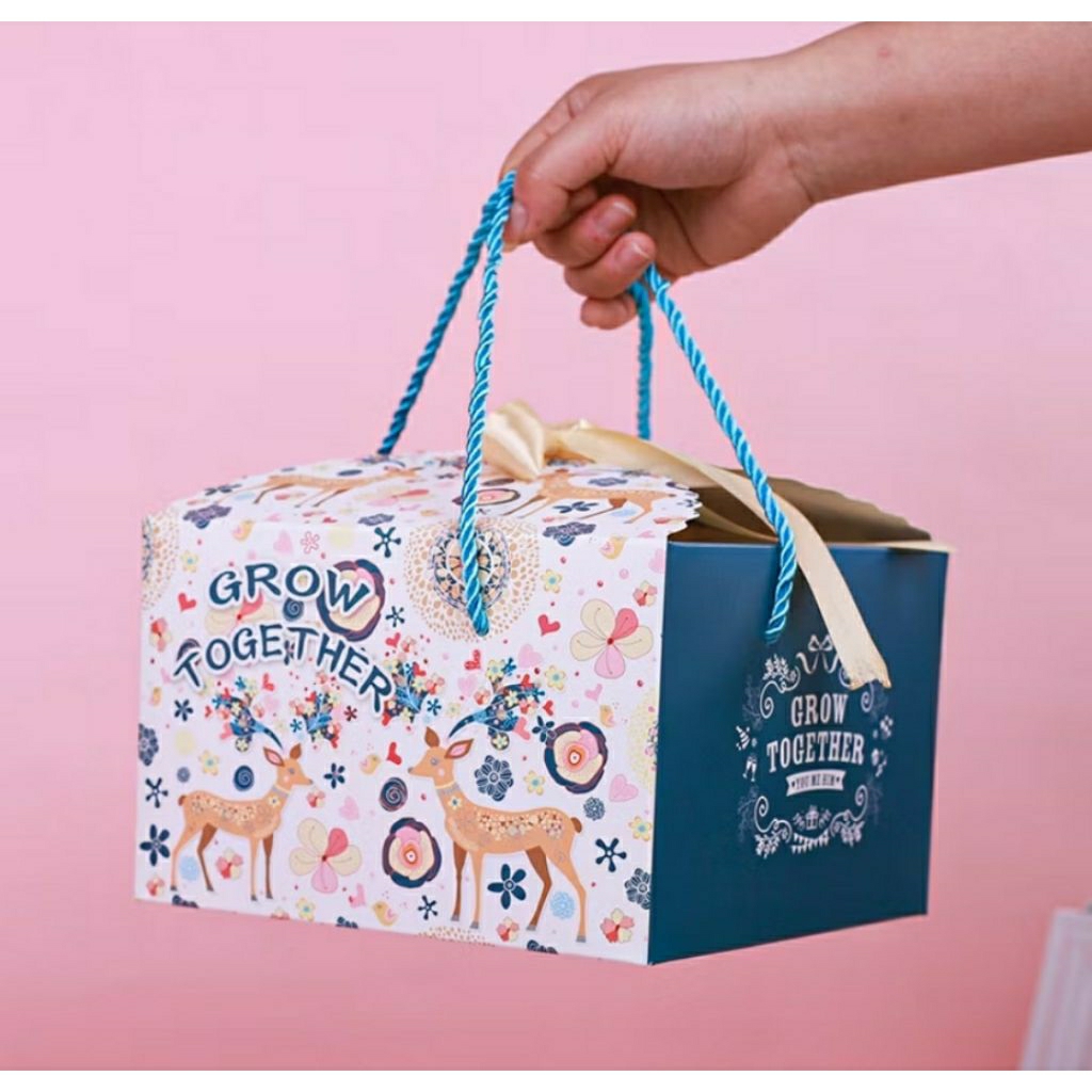 

Goodie bag box souvenir paperbag ulang tahun box hampers