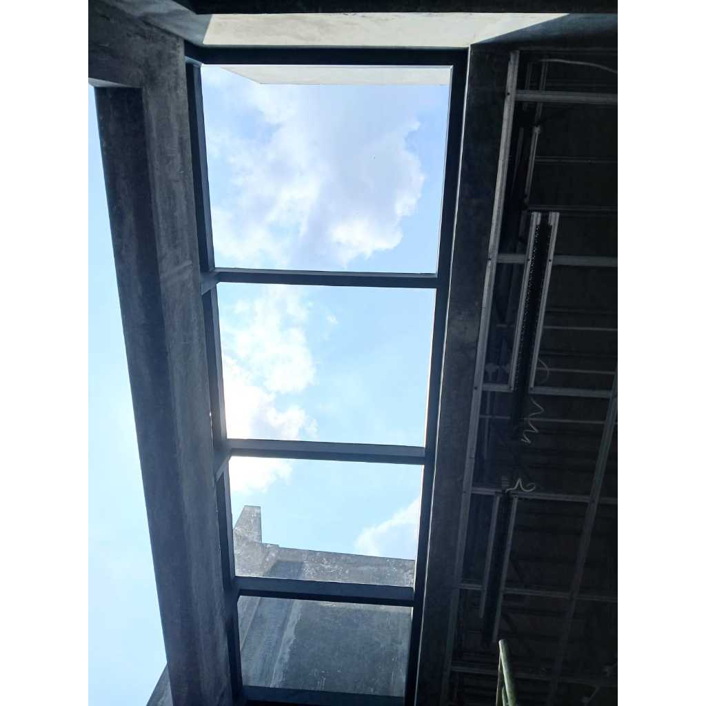 Kanopi skylight atap rumah transparan