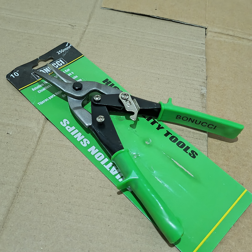 

Gunting Hollow - Holo - Baja Ringan - Seng