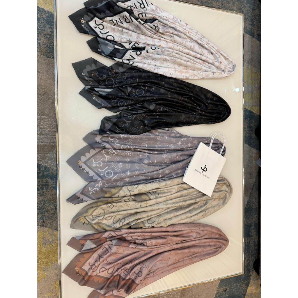 Journey Premium| Kerudung Motif Livi Series dari Jouney