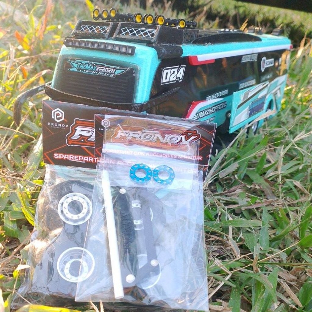 Ban miniatur bus bay Pronov