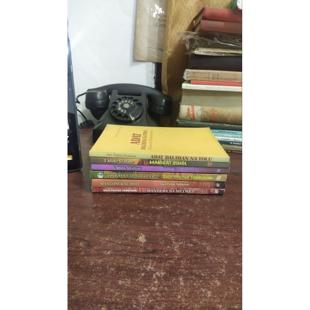 buku buku tentang Batak kondisi bagus