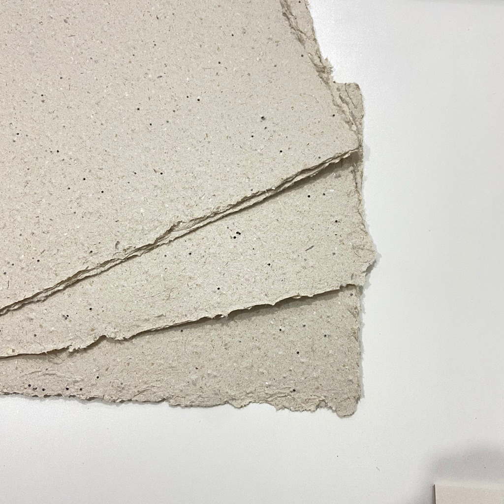 

(printable) Kertas daur ulang bibit benih warna broken white