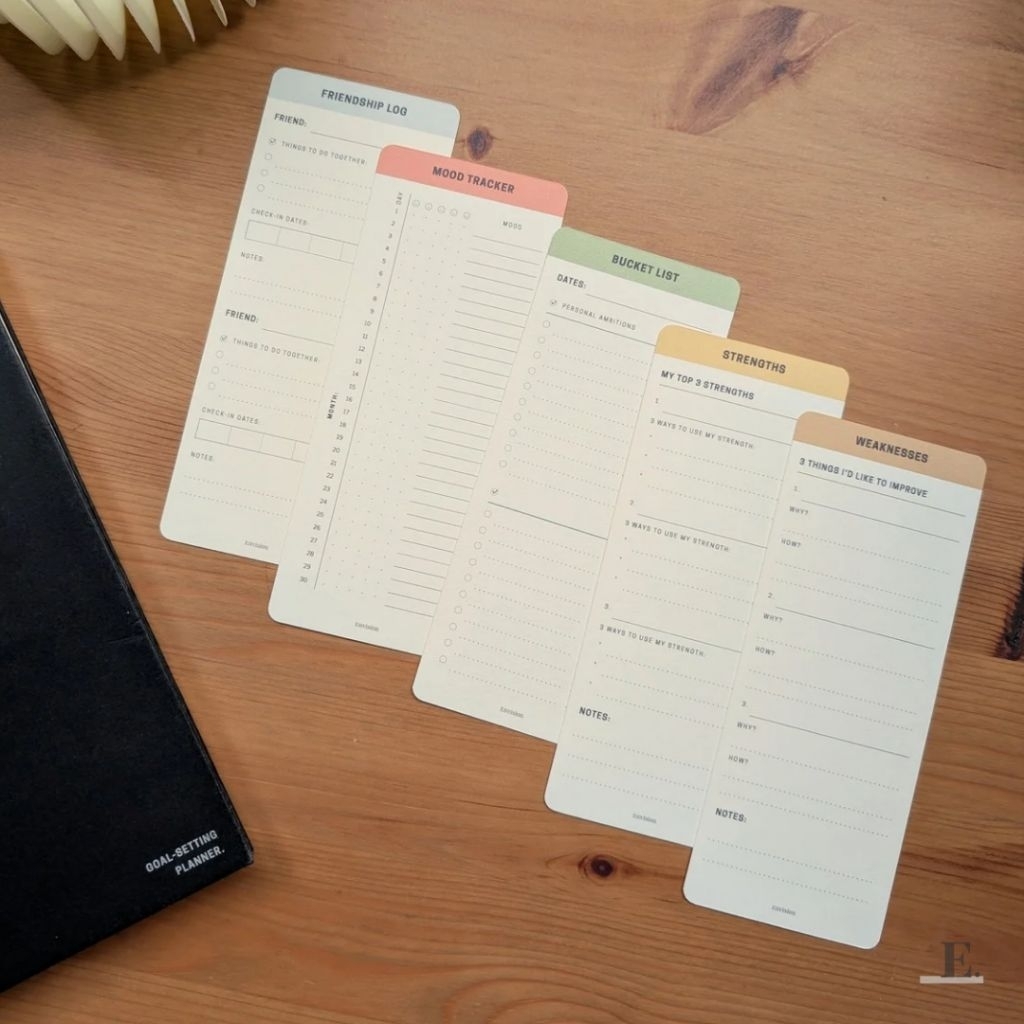 

Self-Discovery Bookmarks Set - Bucket List / Friendship Log / Strengths & Weaknesses / Mood Tracker Bookmark