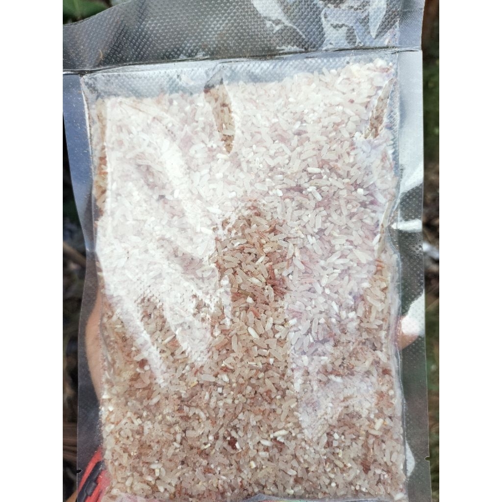 

Beras Merah sosoh asli delanggu klaten hasil panen sendiri Organik