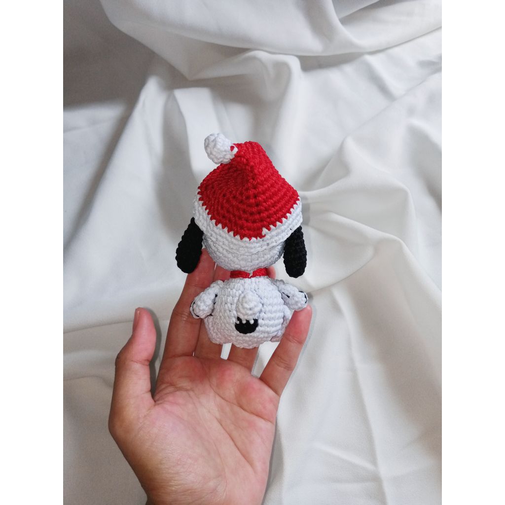 Snoopy rajut gantungan kunci//hiasan tas/gantungan tas rajut handmade 100%