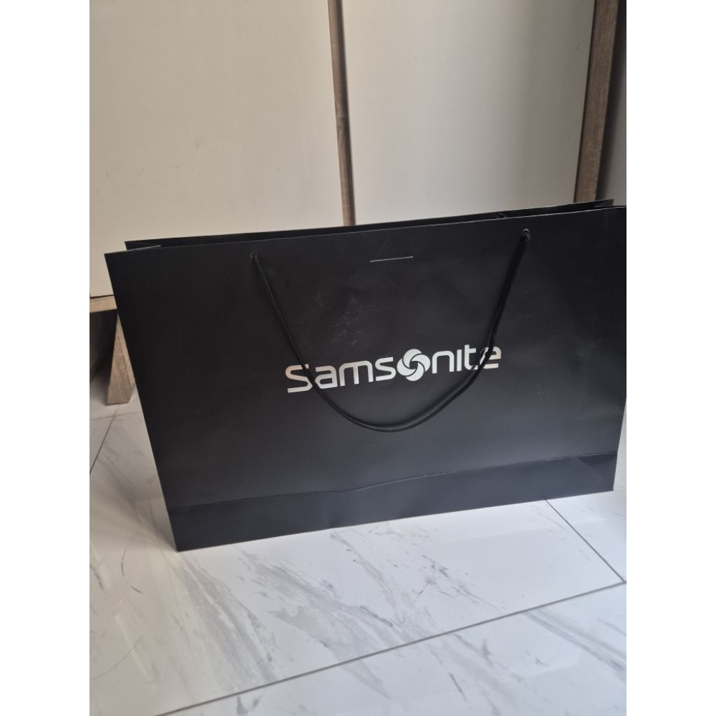 

paperbag samsonite
