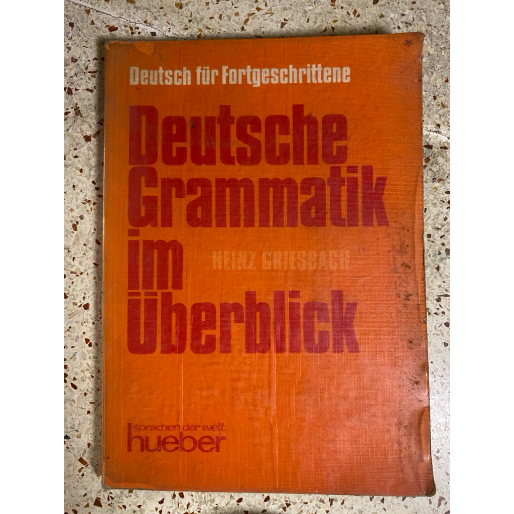 BUKU DEUTSCHEI GRAMMATIK IM UBERBLICK