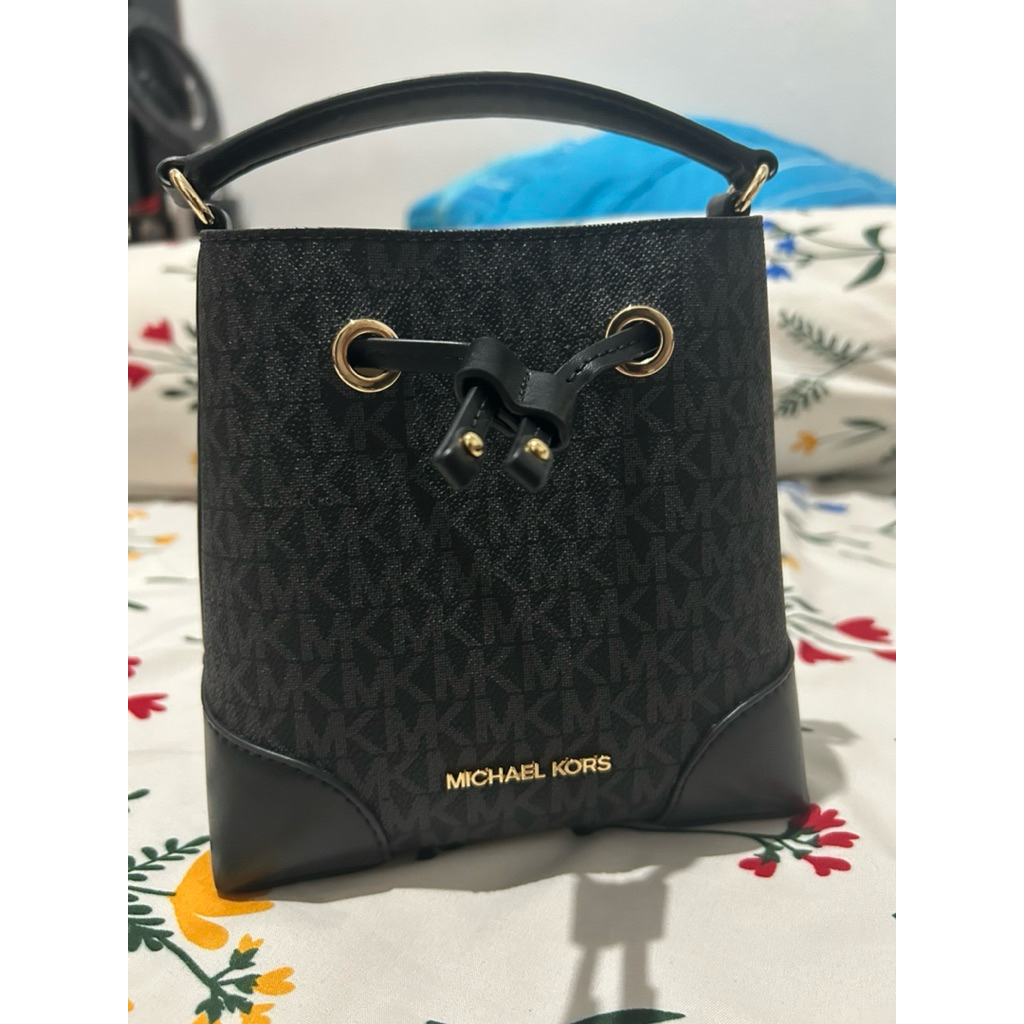 Preloved MK mercer drawstring bucket small bag