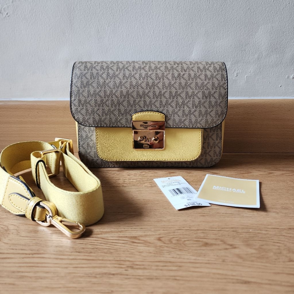 MK Sloan Editor Medium Flap Signature Original Preloved