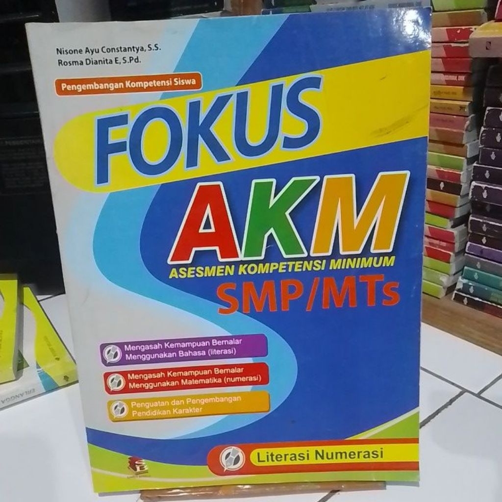 FOKUS AKM SMP/MTs