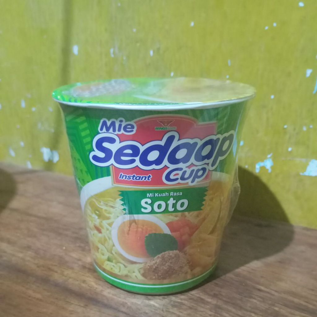 

sedaap mie instant cup rasa soto