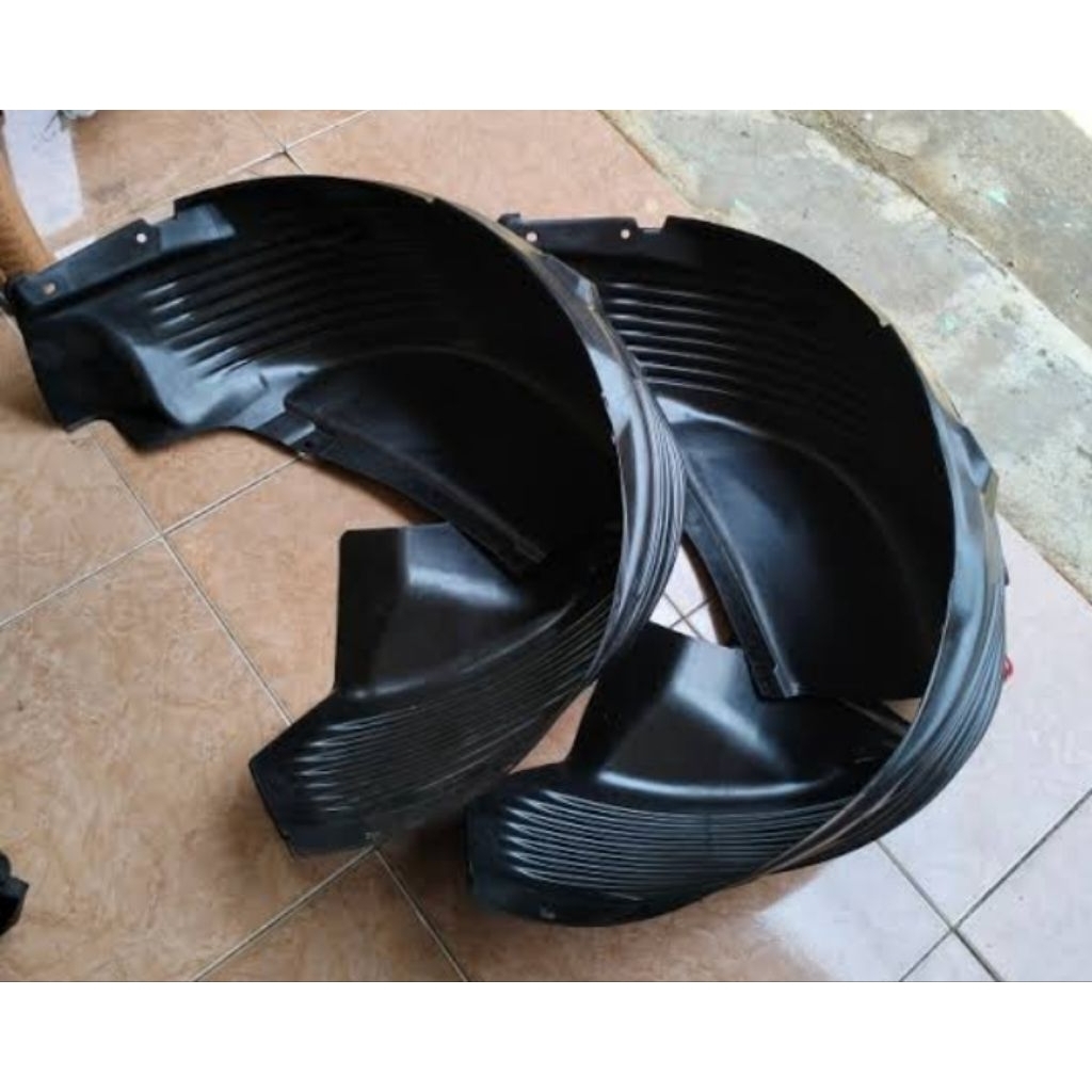 Liner fender belakang Xpander