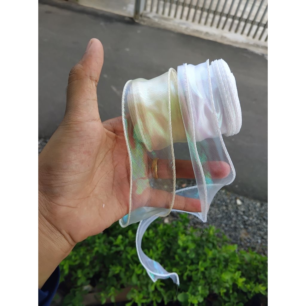 

[ -+10 METER / ROLL ] PITA HOLOGRAM KOREA GLOSSY FISHTAIL 4 CM