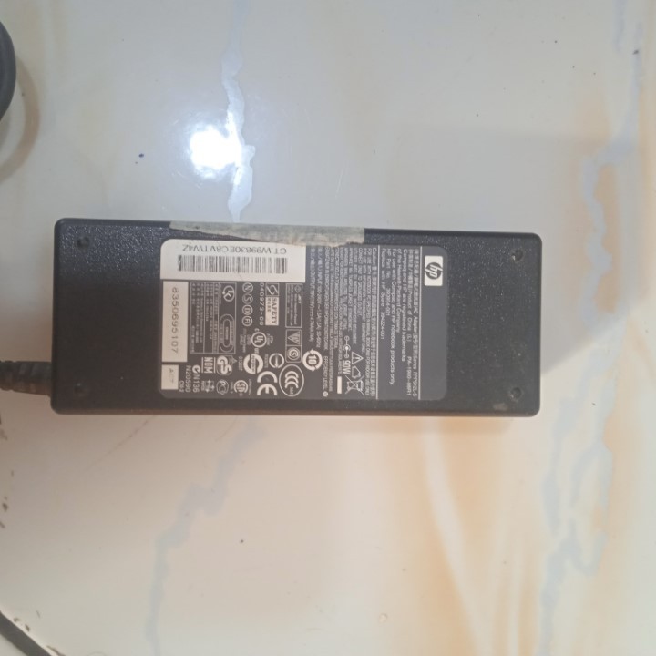 Charger Laptop HP Folio 13-2000 19V 4.74A Adaptor Second Bekas 201