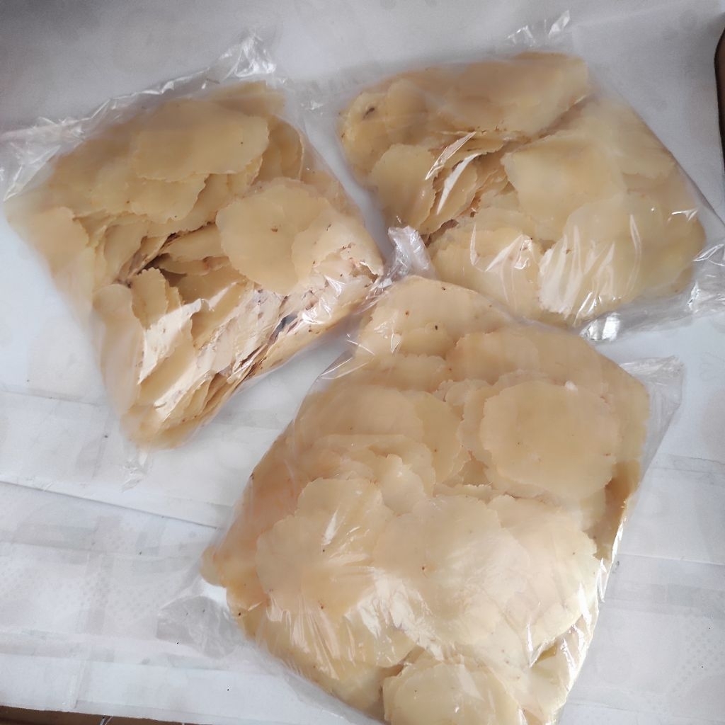 

Emping Melinjo Mentah 1kg Rasa Original Tipis Renyah Super