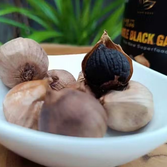 

BAWANG HITAM TUNGGAL PREMIUM JUMBO / SINGLE BLACK GARLIC