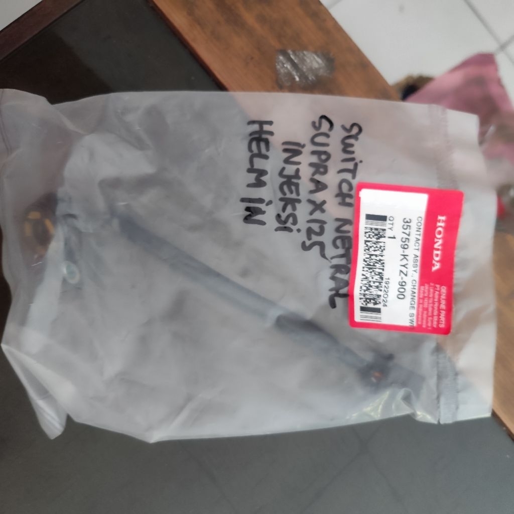 switch netral supra x 125 fi 2014-2025, helm in 35759KYZ900