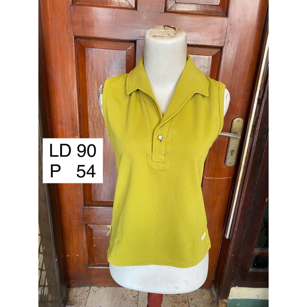 Corniche Knit Wear Atasan Wanita Sleeveless Top Collar Top Rajut - preloved