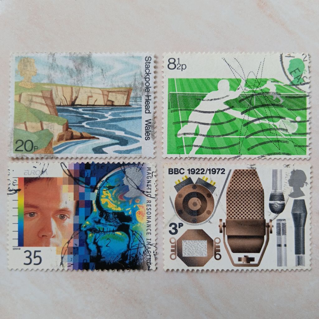 

Perangko Prangko Jadul Inggris UK Seri Campur 4 Pcs 1972-1994 - YN2713