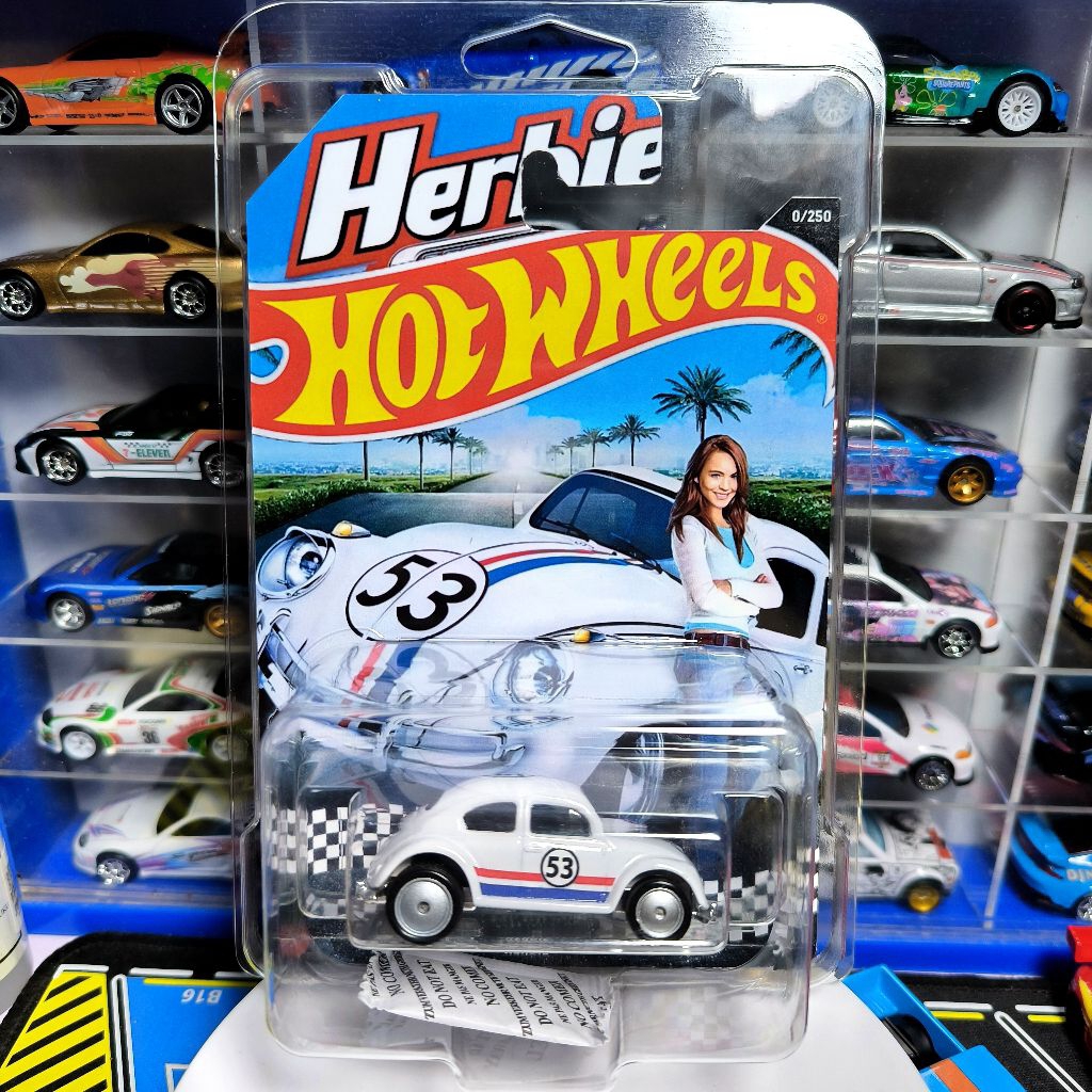 VW Beetle Herbie Fully Loaded