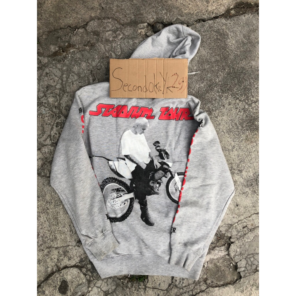 hoodie bieber stadium tour