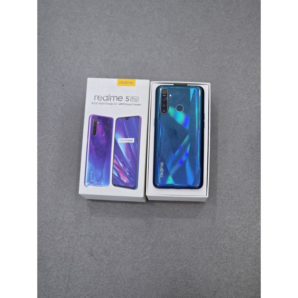 Realme 5 Pro 4/128 GB Fullset second
