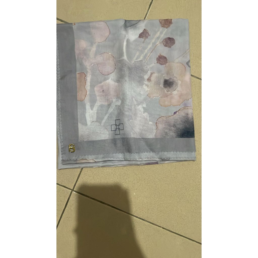 BUTTONSCARVES ASOKA SERIES