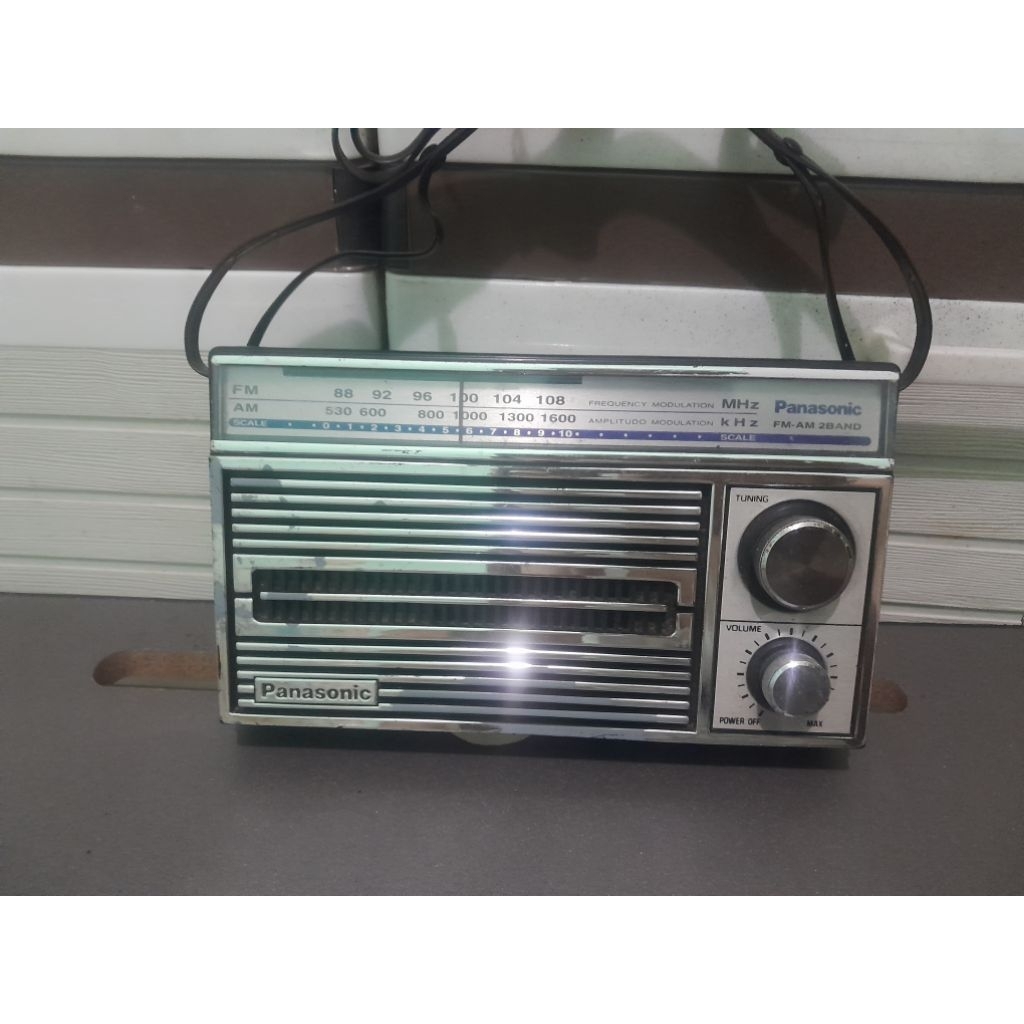 Radio jadul panasonic RF 5250 bekas