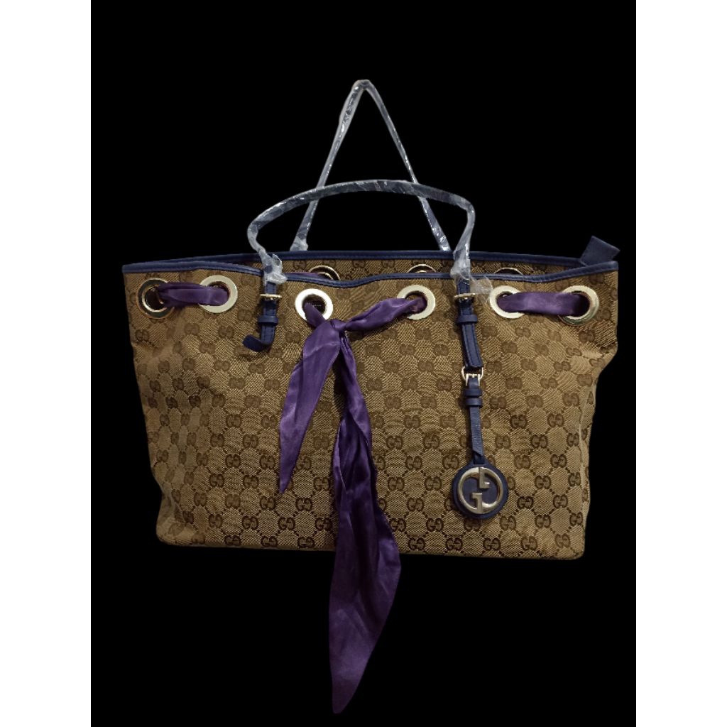 preloved tas totebag gucci monogram beige