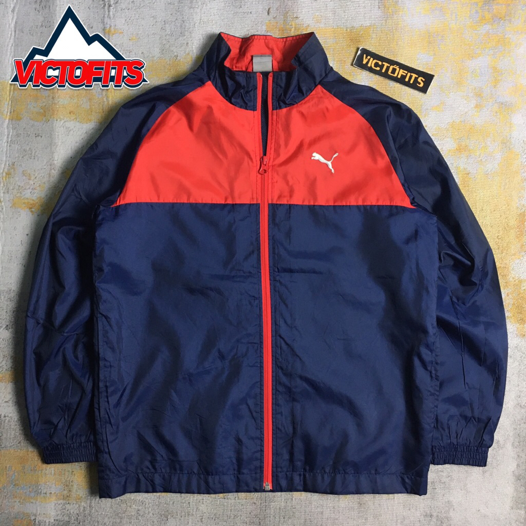 Jaket Windbreaker Poema