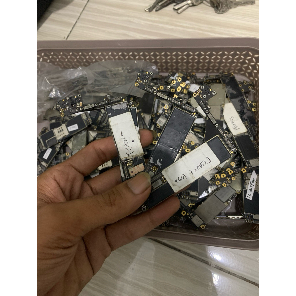 MESIN IPHONE 7 RESTART LOGO