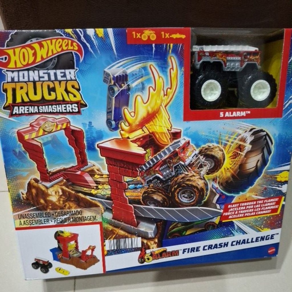 5 alarm monster trucks hotwheels arena smashers fire crash challenge