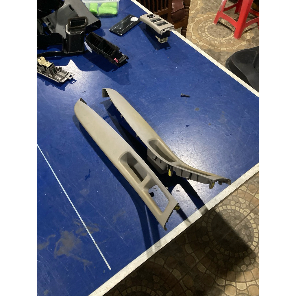 Door Handle / Pegangan Pintu Dalam Yaris Bakpao Tipe E/J 2006-2013 Copotan Original