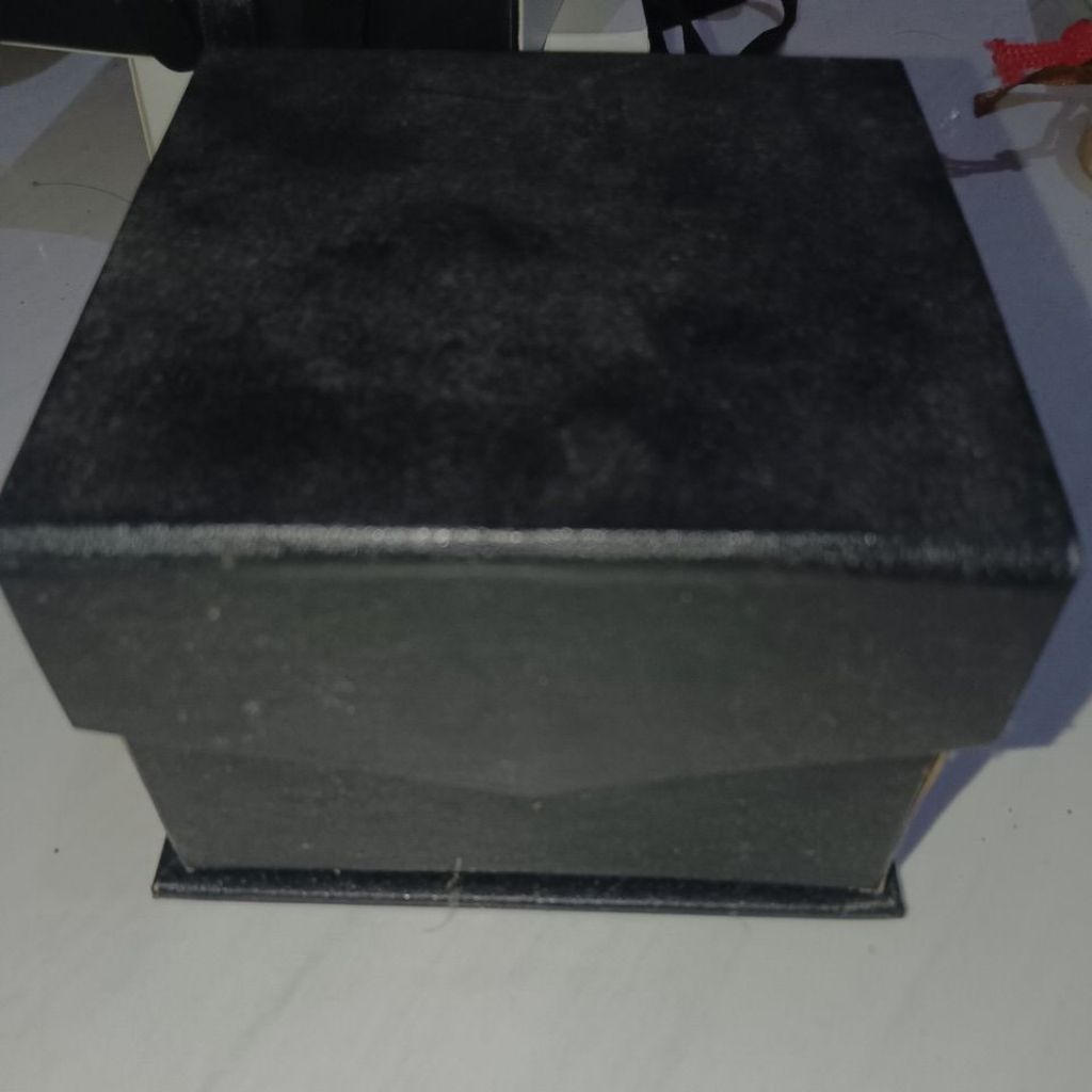 BOX JAM TANGAN + BANTALAN JAM
