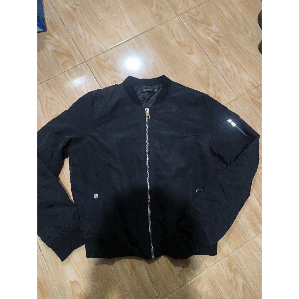 Jaket Bomber Stradivarius