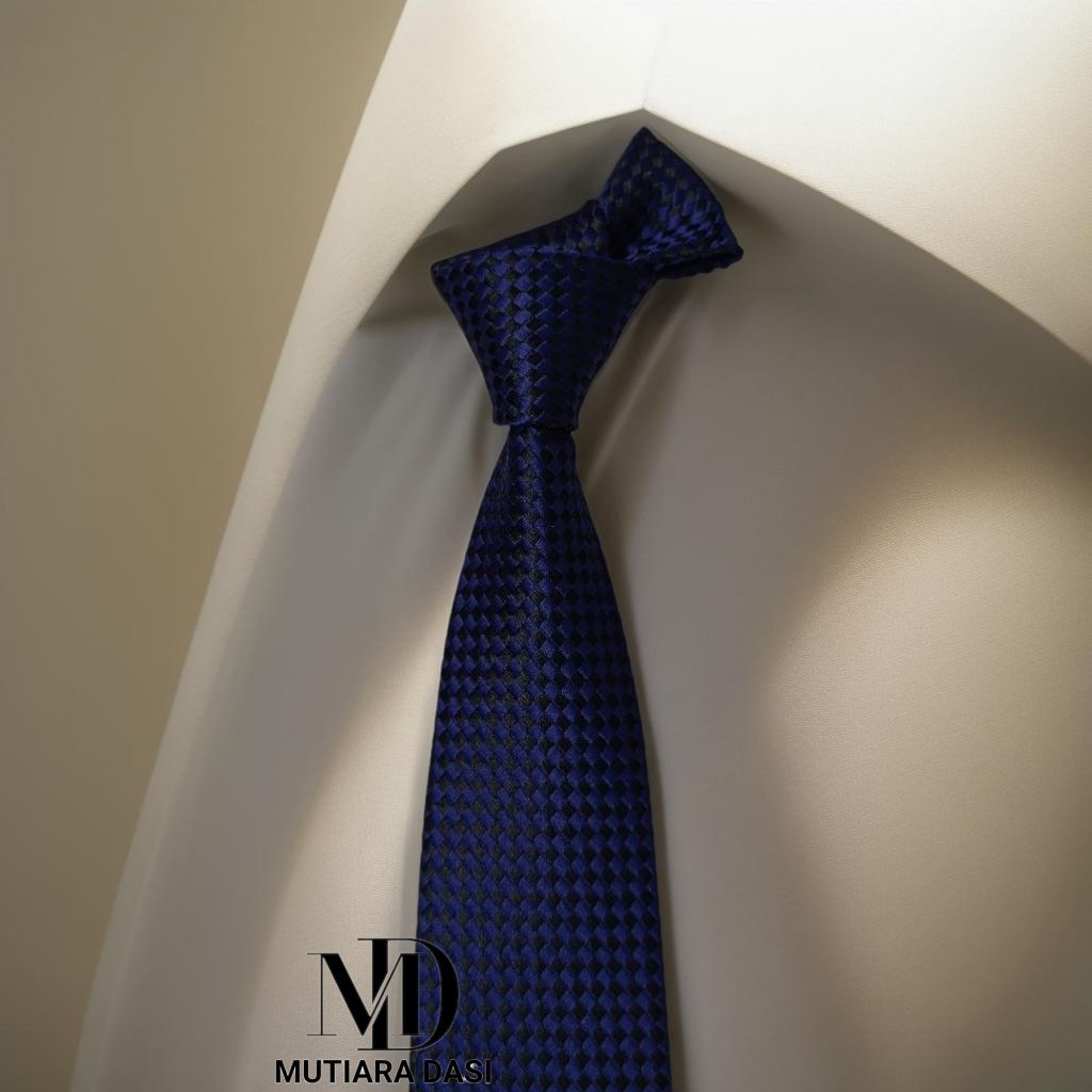 Dasi Pria Dasi Ikat Manual Dasi Motif Kotak Kotak Ukuran Medium 7cm Biru Dongker