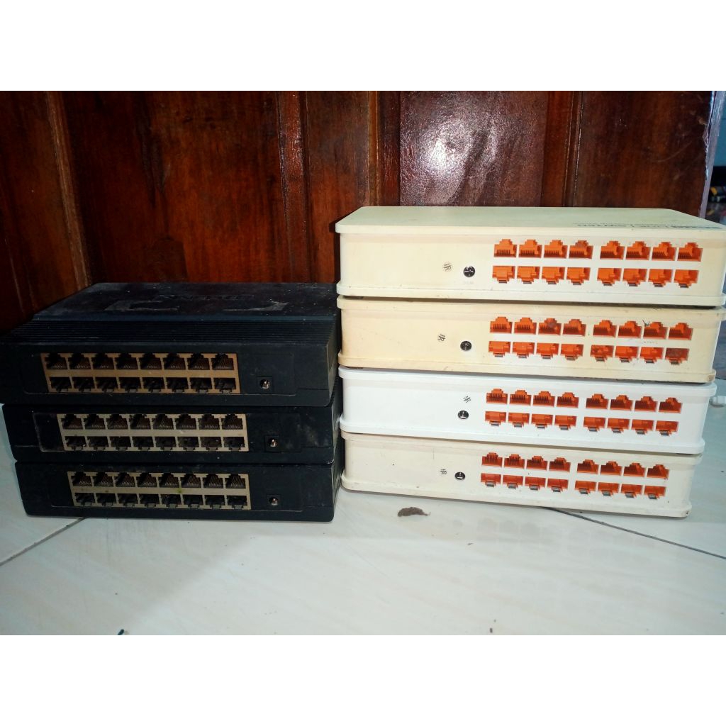 SWITCH HUB 16-PORT